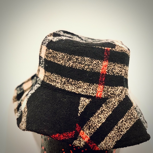 Burberry Accessories - Authentic Burberry Black Check Wool Bucket